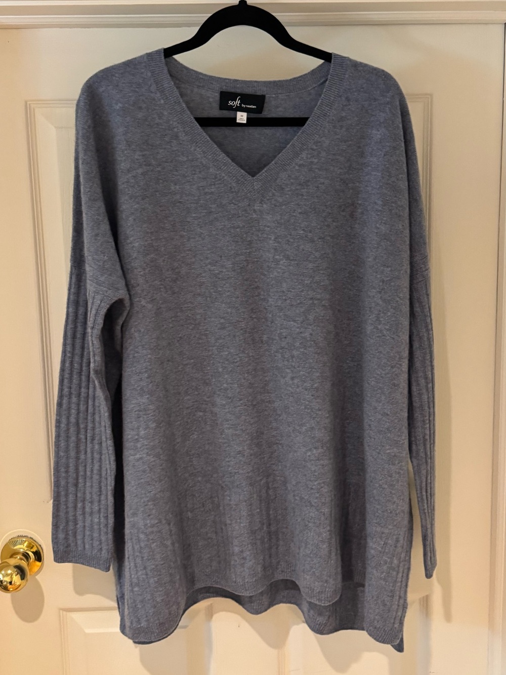Soft by Naadam 100% Cashmere V-neck Boyfriend Pullover Sweater Size Medium